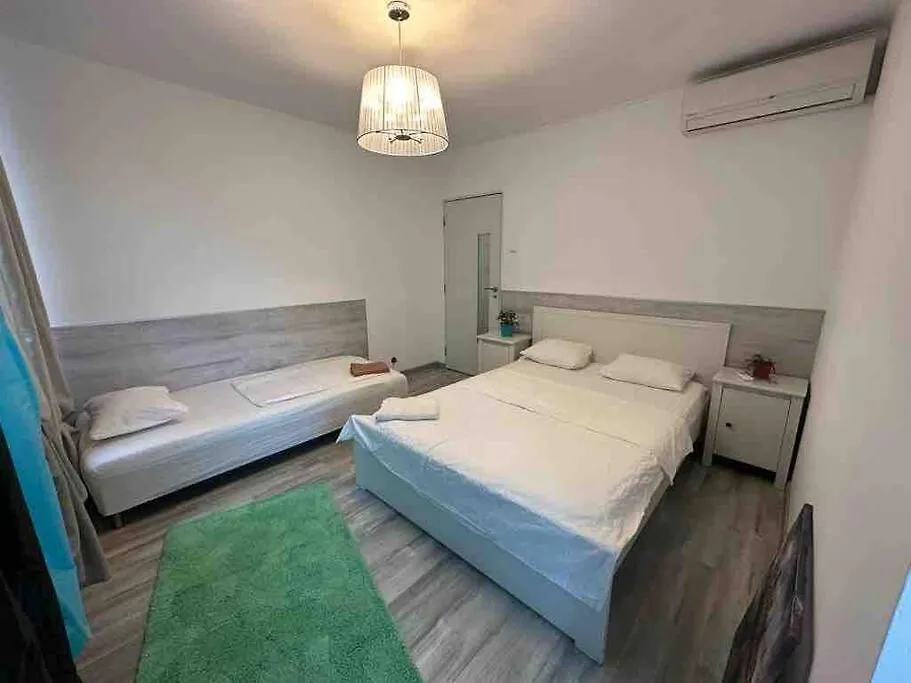 24 Ior By Green Apartments Bukarest 0*,
